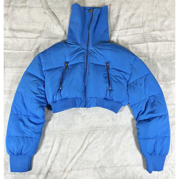 Urban Outfitters Size M Blue Cropped Chubby Puffer Jacket Y2K Hip Hop Cozy Cute - Picture 1 of 14